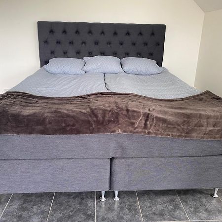 Skedala Horsefarm Apartment Халмщад Екстериор снимка